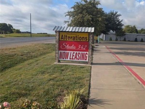 431 N State Highway 342, Red Oak, TX 75154