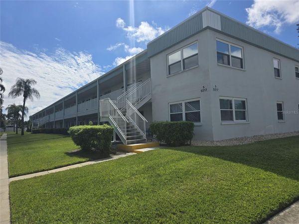 5217 81ST STREET N, Unit 3, ST PETERSBURG, FL 33709