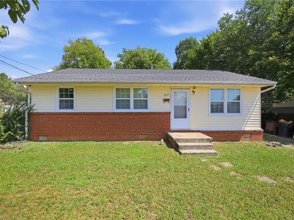 1607 Eastwood Avenue , Greensboro, NC 27401