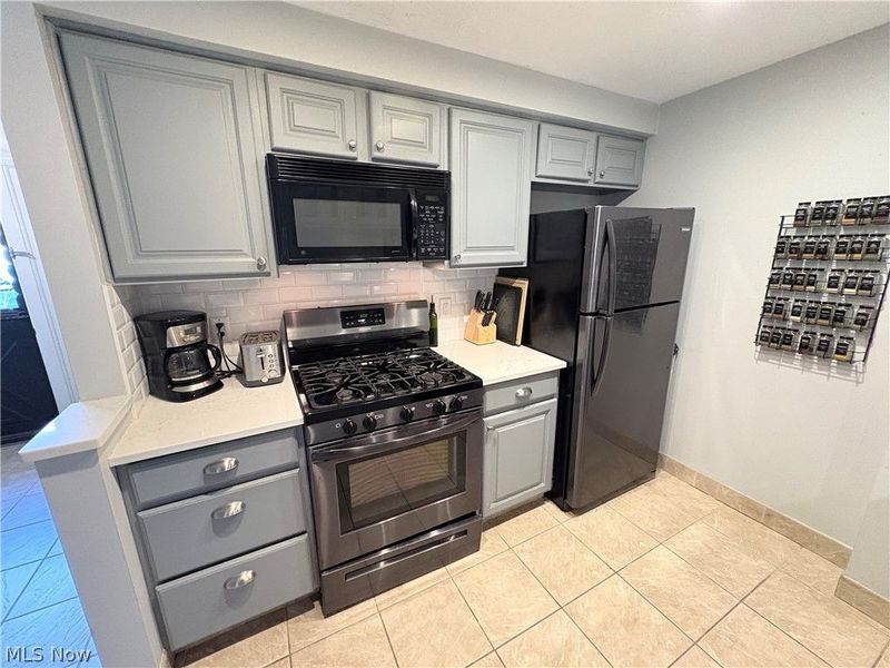 1885 Ridge Meadow Court, Twinsburg, OH 44087 Photo 4