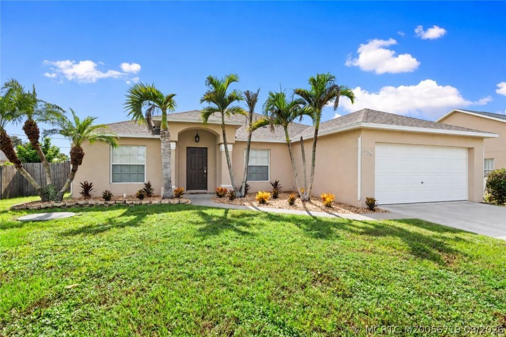 1726 SW Hampshire Lane, Port Saint Lucie, FL 34953 Photo