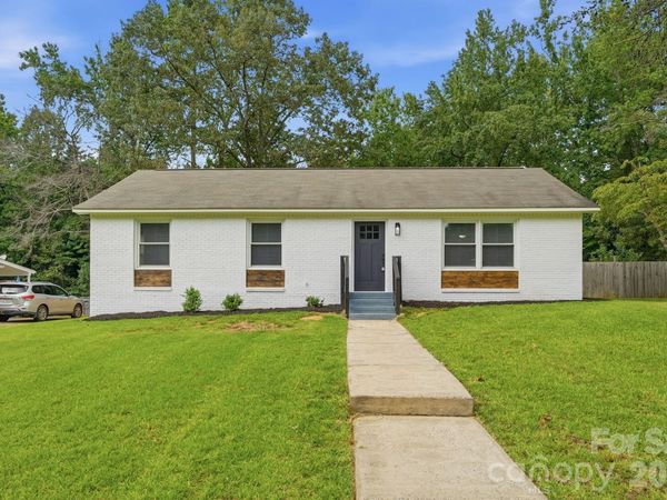 5233 Delivau Drive, Charlotte, NC 28215