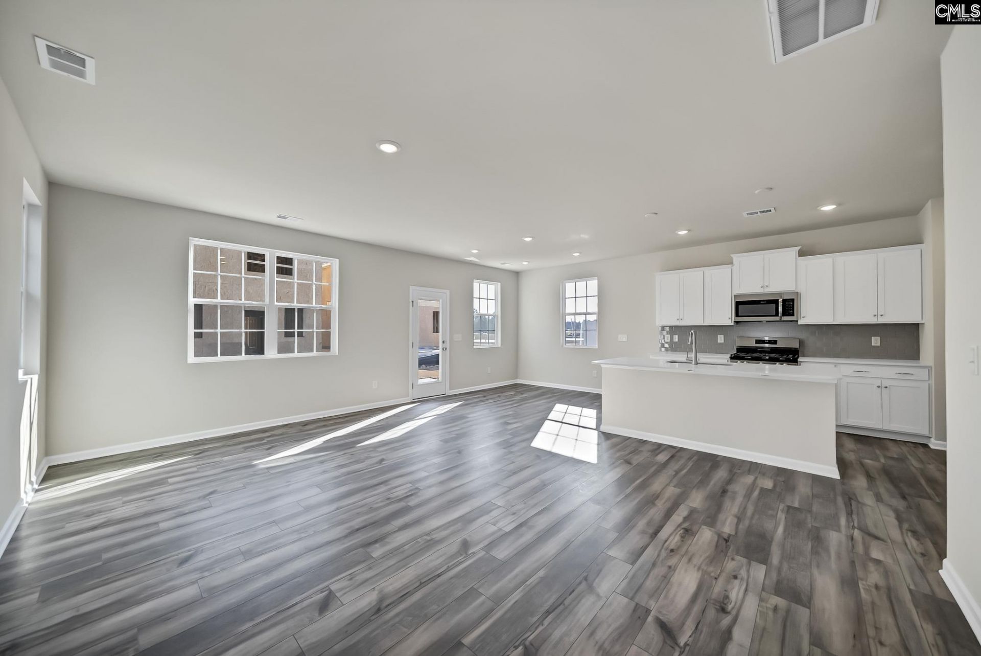 641 Richmond Road  Photo 11