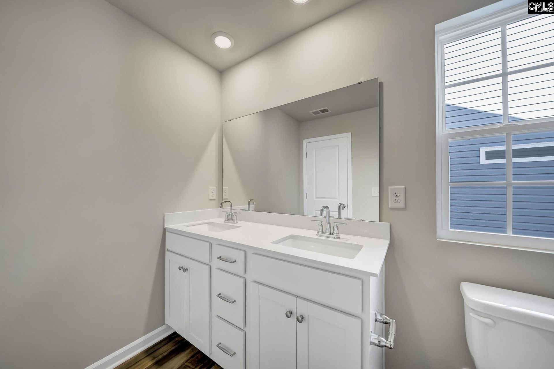 641 Richmond Road  Photo 15