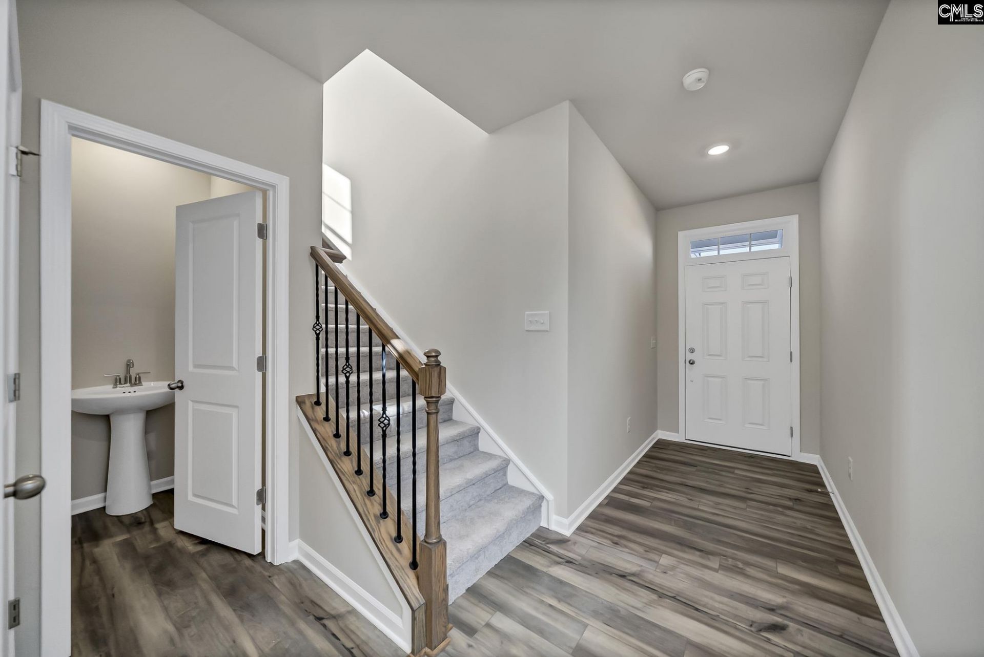 641 Richmond Road  Photo 4