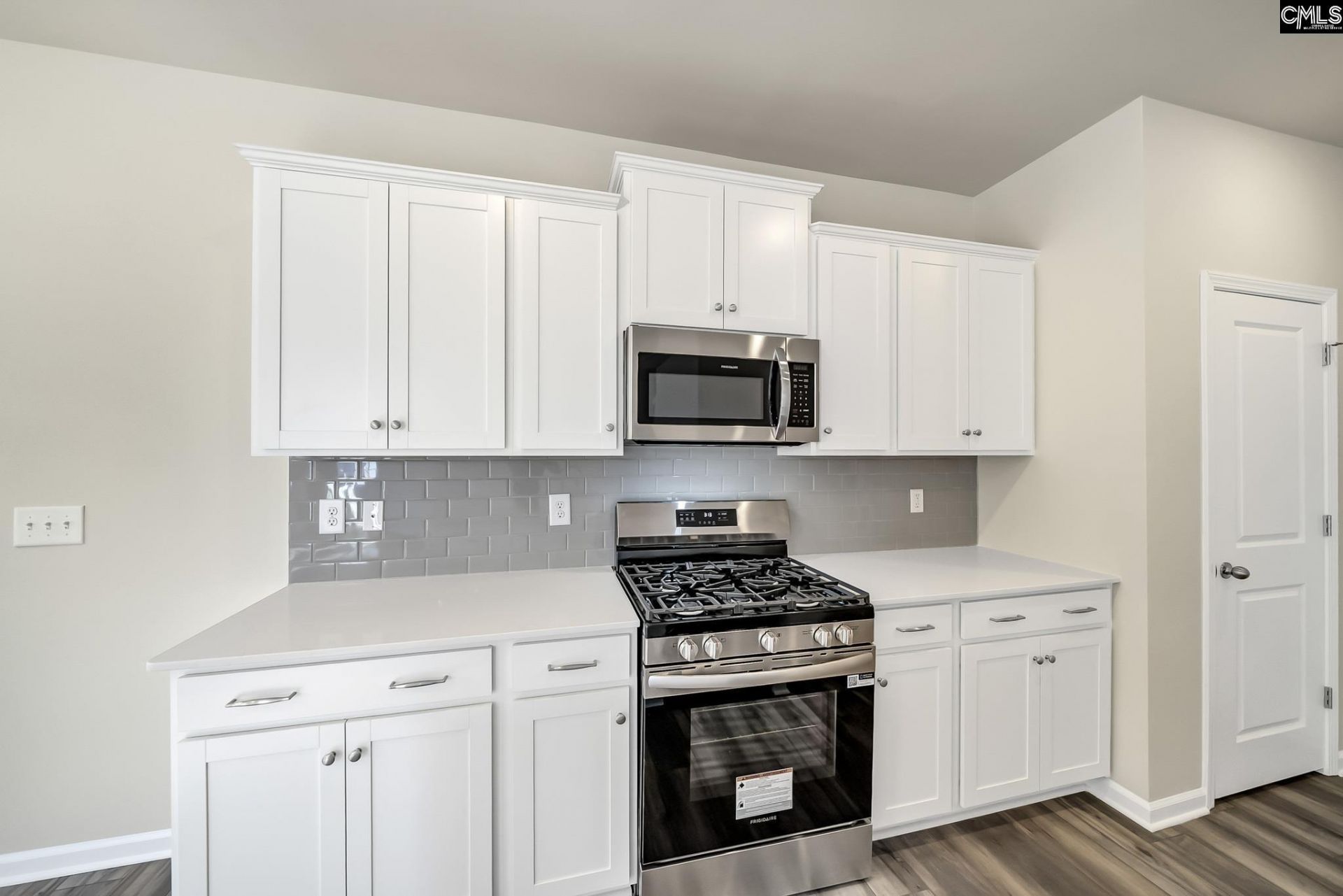 641 Richmond Road  Photo 7