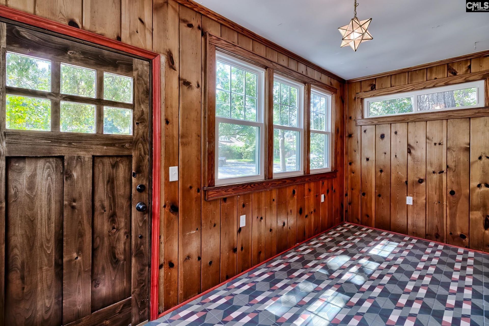2735 Cypress Street Photo 9