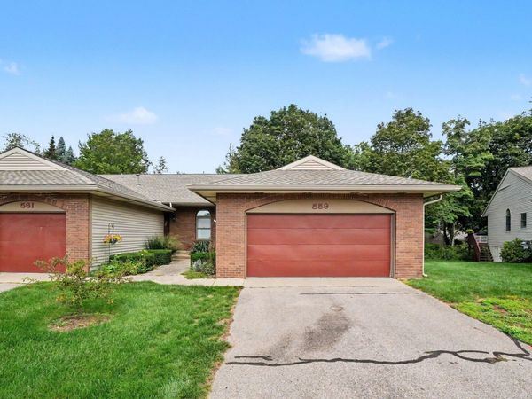 559 Spring Lane, Holland, MI 49423