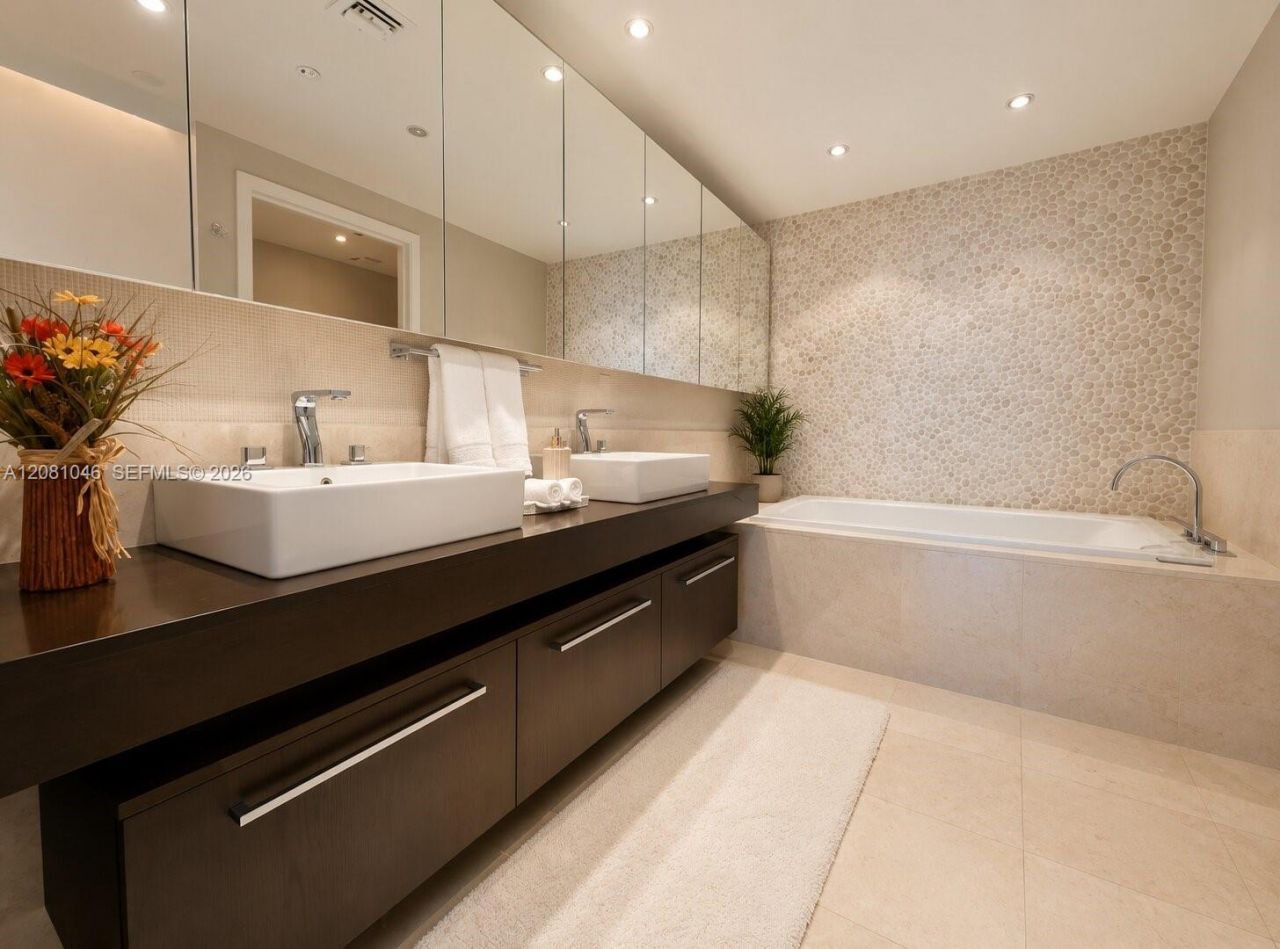 17121 Collins Ave , Unit 1905, Sunny Isles Beach, FL 33160 Photo