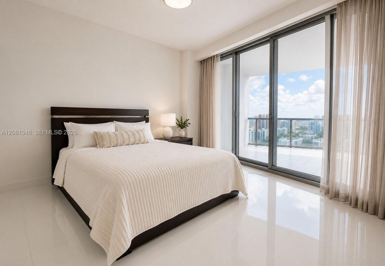 17121 Collins Ave , Unit 1905, Sunny Isles Beach, FL 33160 Photo