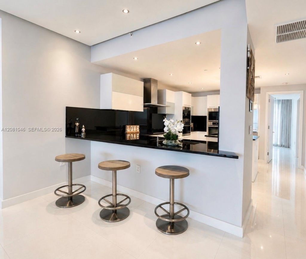 17121 Collins Ave , Unit 1905, Sunny Isles Beach, FL 33160 Photo