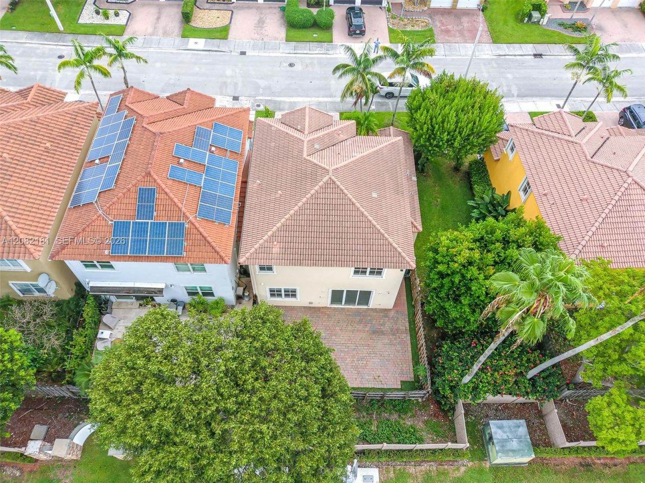 7670 NW 113th Path, Doral, FL 33178 Photo