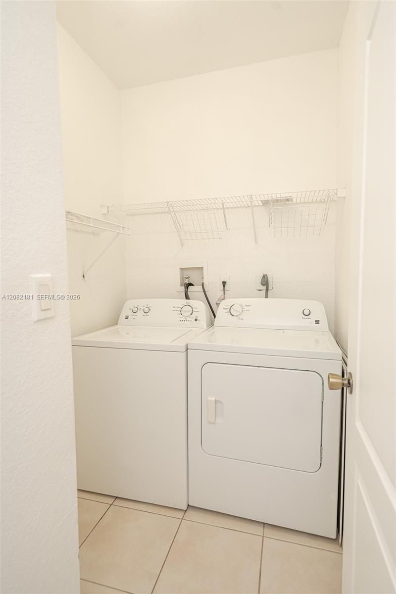 7670 NW 113th Path, Doral, FL 33178 Photo