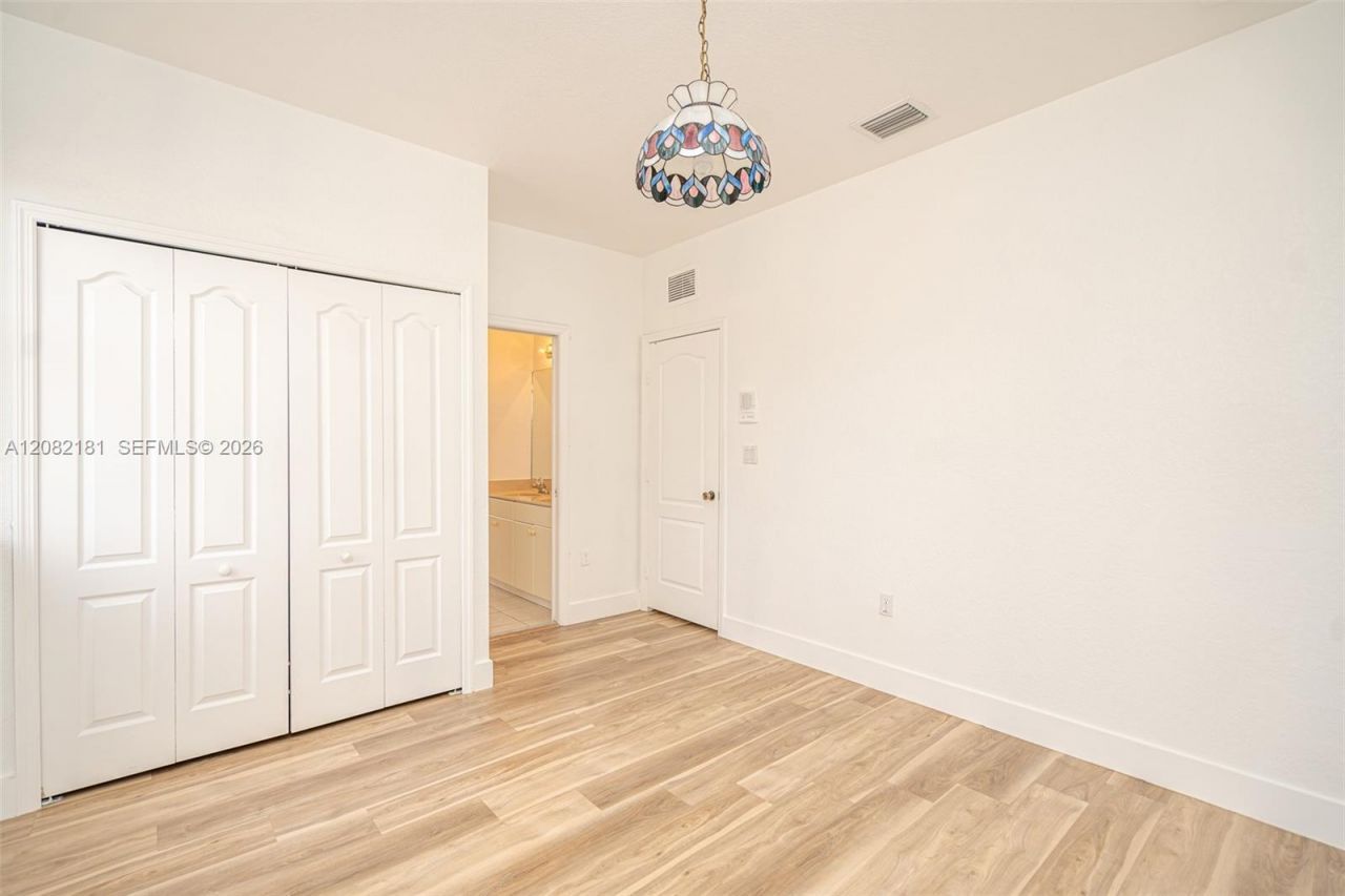 7670 NW 113th Path, Doral, FL 33178 Photo