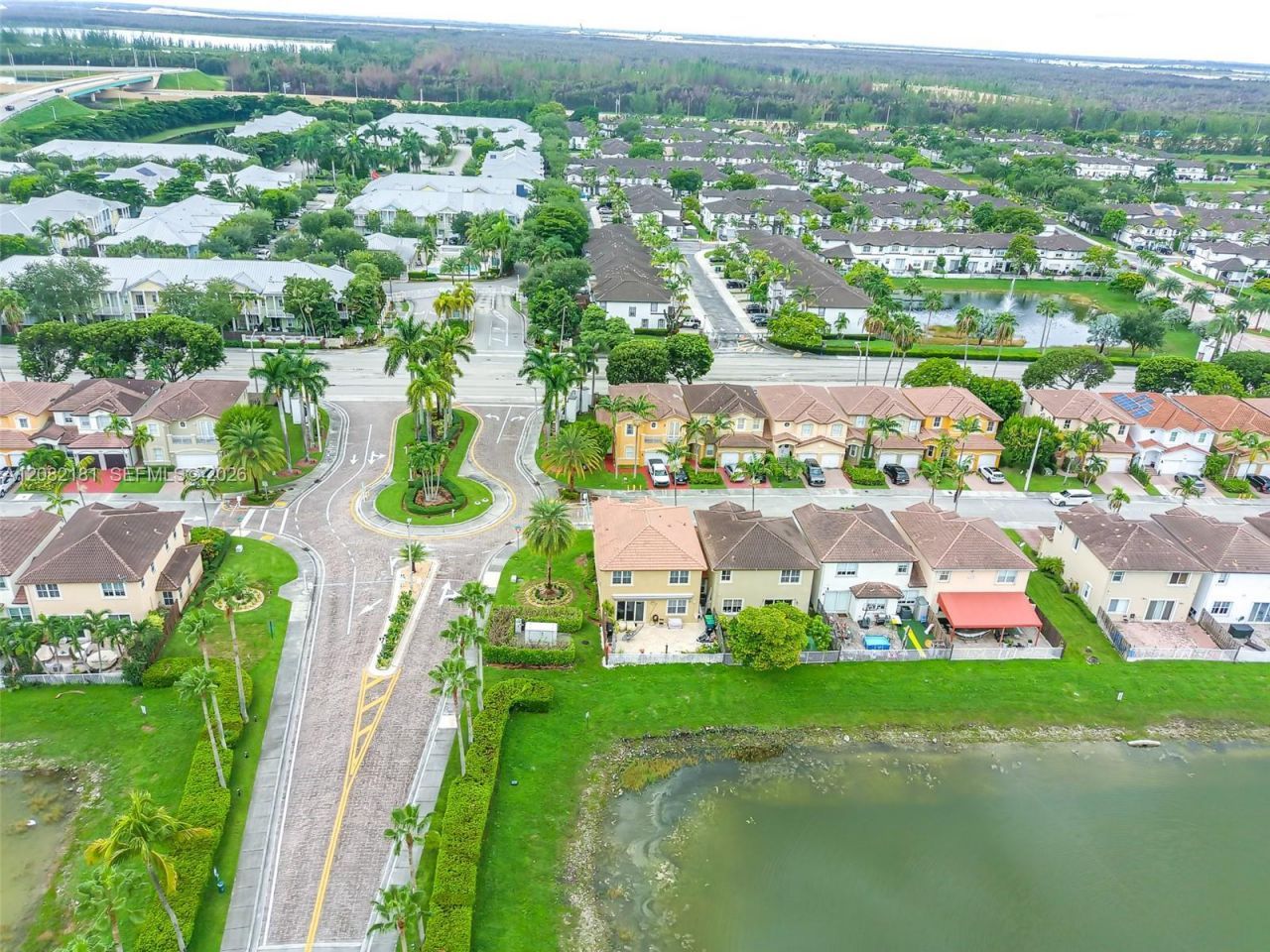 7670 NW 113th Path, Doral, FL 33178 Photo