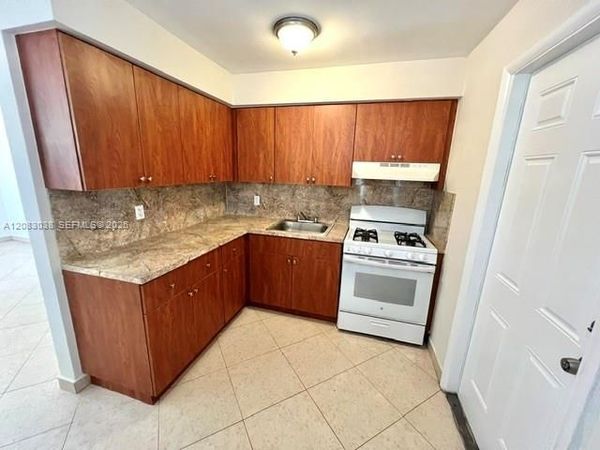 696 NE 85th St , Unit 1, Miami, FL 33138