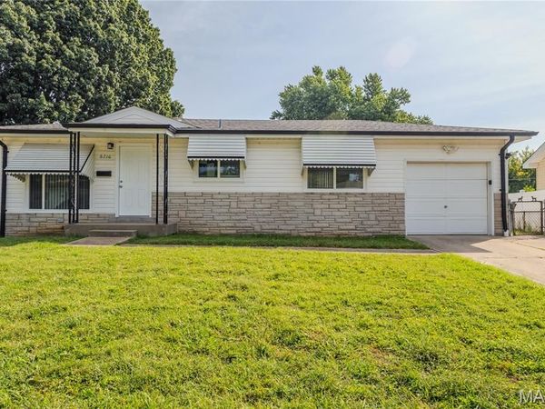 6716 Lightwood Drive , Hazelwood, MO 63042