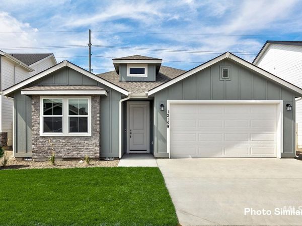 5011 N Bartok Ave, Meridian, ID 83646