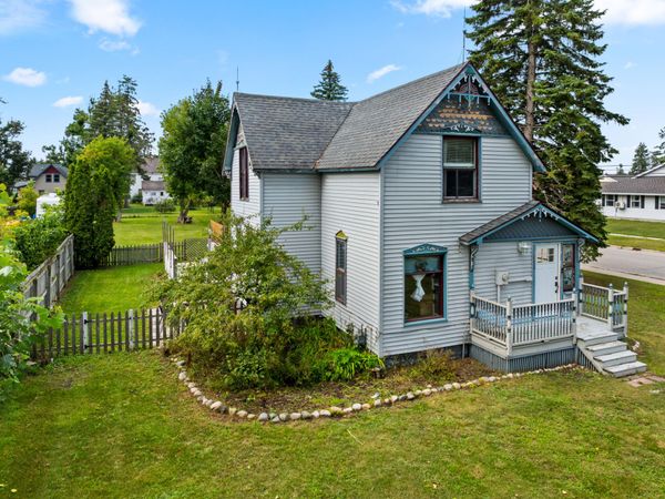 502 S Center Avenue, Gaylord, MI 49735