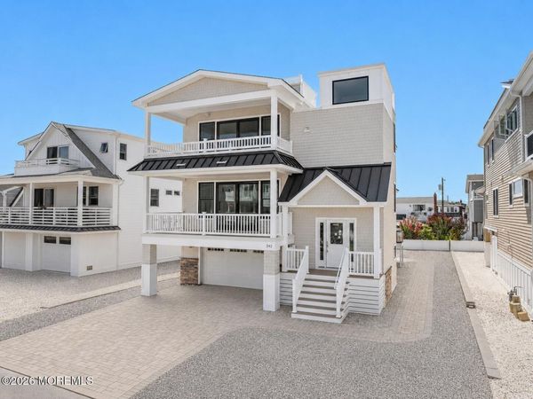 242 N 8th Street, Surf City, NJ 08008