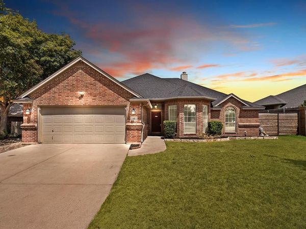 137 Hirth Drive , Crowley, TX 76036