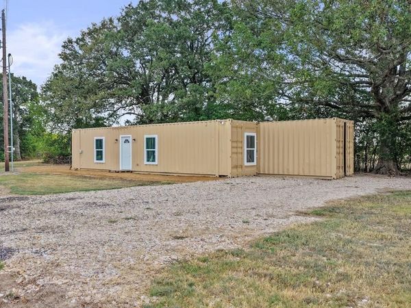 884 NE County Road 2150 , Mount Vernon, TX 75457