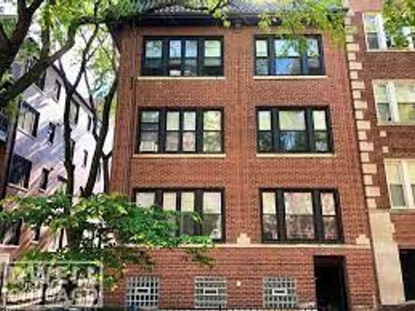 709 W Barry Avenue , Unit E1, Chicago, IL 60657