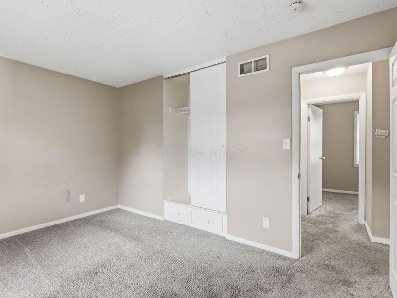 4302 Sibley Avenue, Columbus, OH 43227 Photo 23