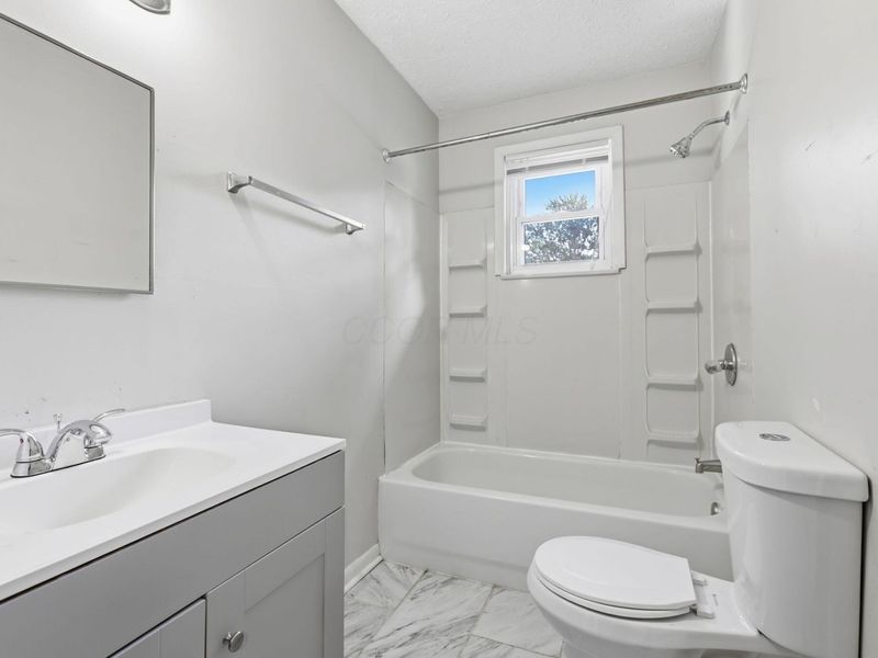 4302 Sibley Avenue, Columbus, OH 43227 Photo 32