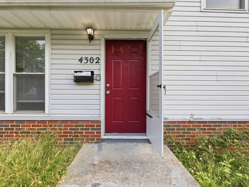 4302 Sibley Avenue, Columbus, OH 43227 Photo 5