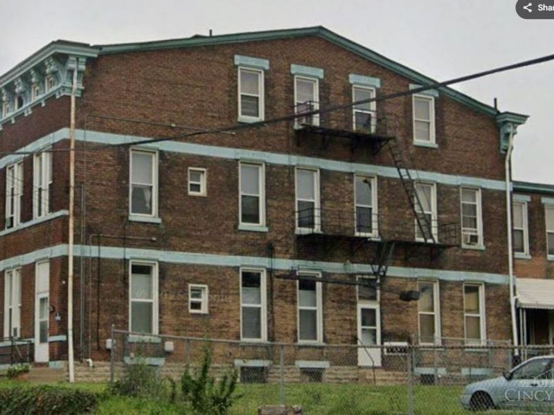 2962 Burlington Place, Cincinnati, OH 45225 Photo 1