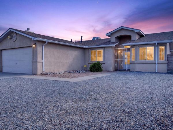 1320 Quiet Desert Drive SW, Albuquerque, NM 87121