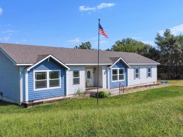 907 S 1st Street, Plattsmouth, NE 68048