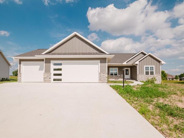 581 EMERALD ISLE COURT, Wrightstown, WI 54180