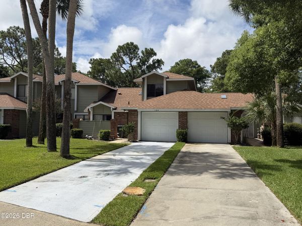 104 Laughing Gull Court, Daytona Beach, FL 32119