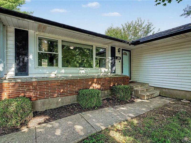 132 Circle Drive, Fairborn, OH 45324 Photo 5
