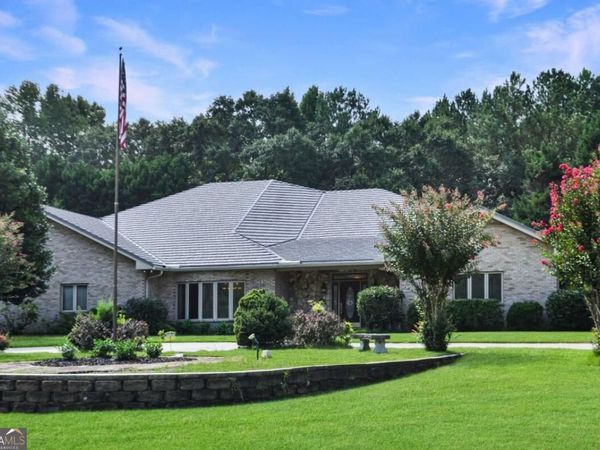 155 Highlands Forest Lane, Oxford, GA 30054
