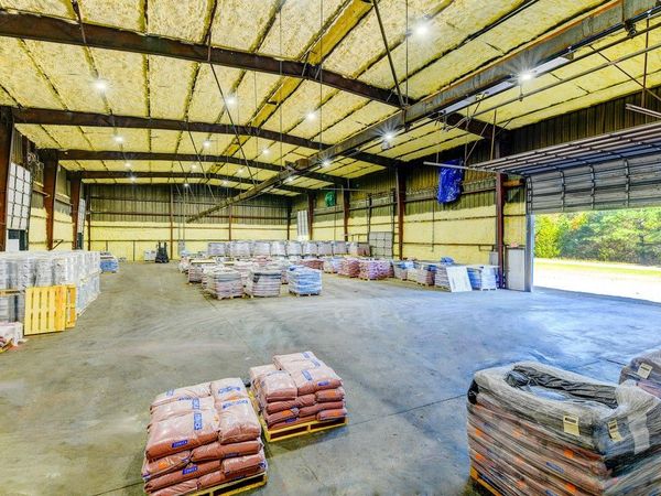 819 Industrial Rd , Centerville, TN 37033