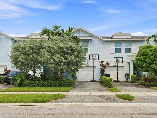 6351 Sailpointe Lane, West Palm Beach, FL 33413