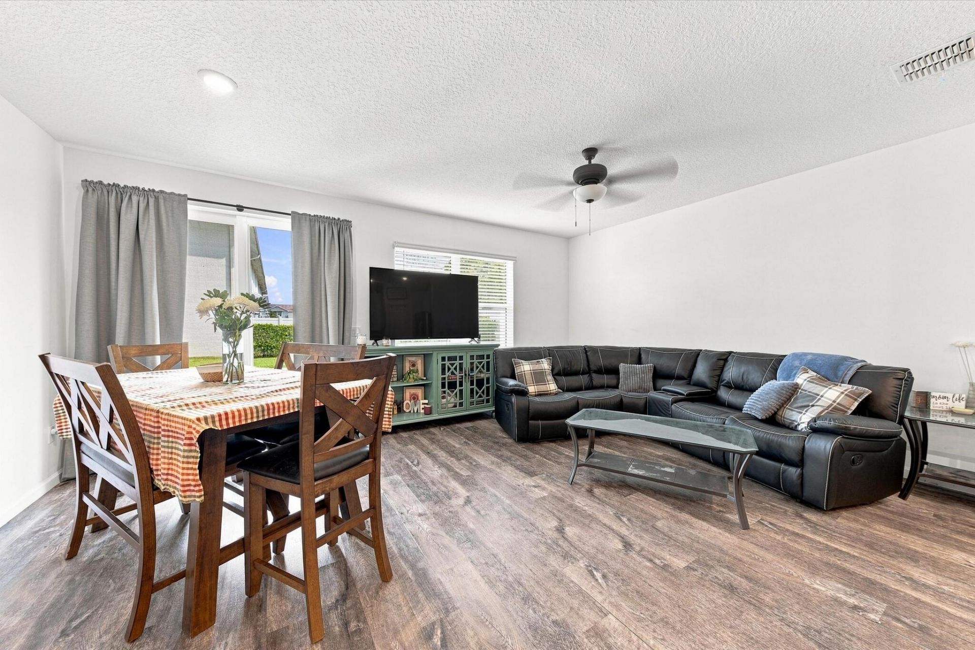 6351 Sailpointe Lane, West Palm Beach, FL 33413 Photo
