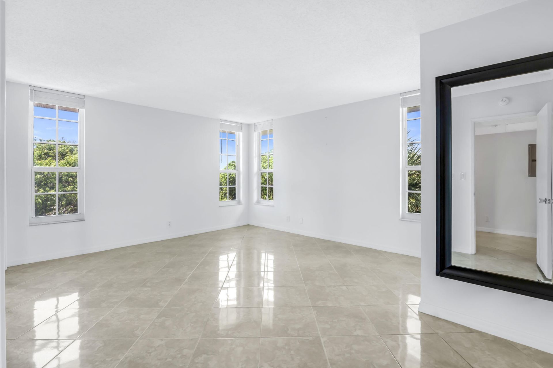 2651 S Palm Aire Drive, Unit 410, Pompano Beach, FL 33069 Photo