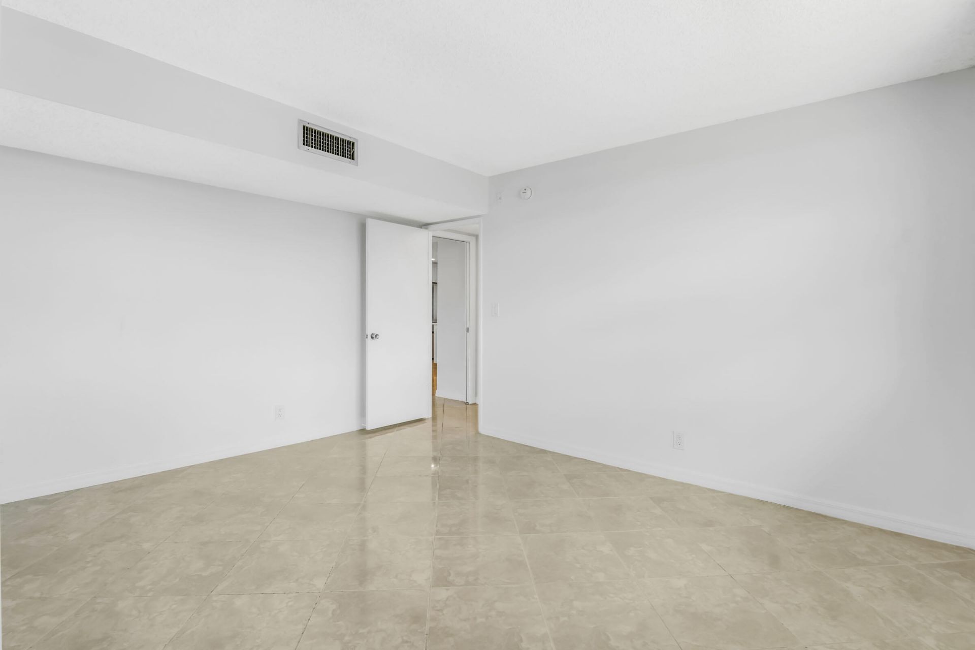 2651 S Palm Aire Drive, Unit 410, Pompano Beach, FL 33069 Photo