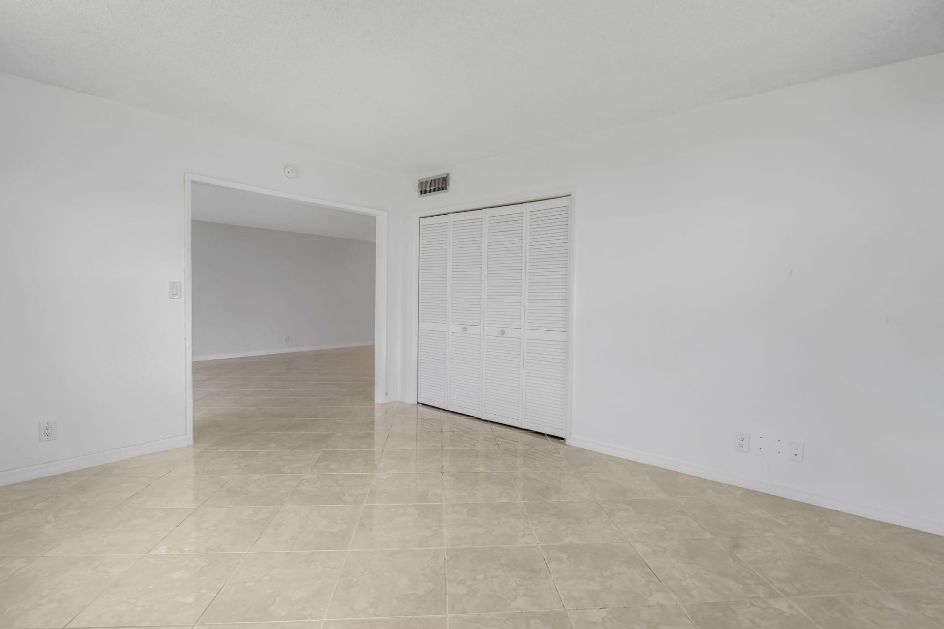 2651 S Palm Aire Drive, Unit 410, Pompano Beach, FL 33069 Photo
