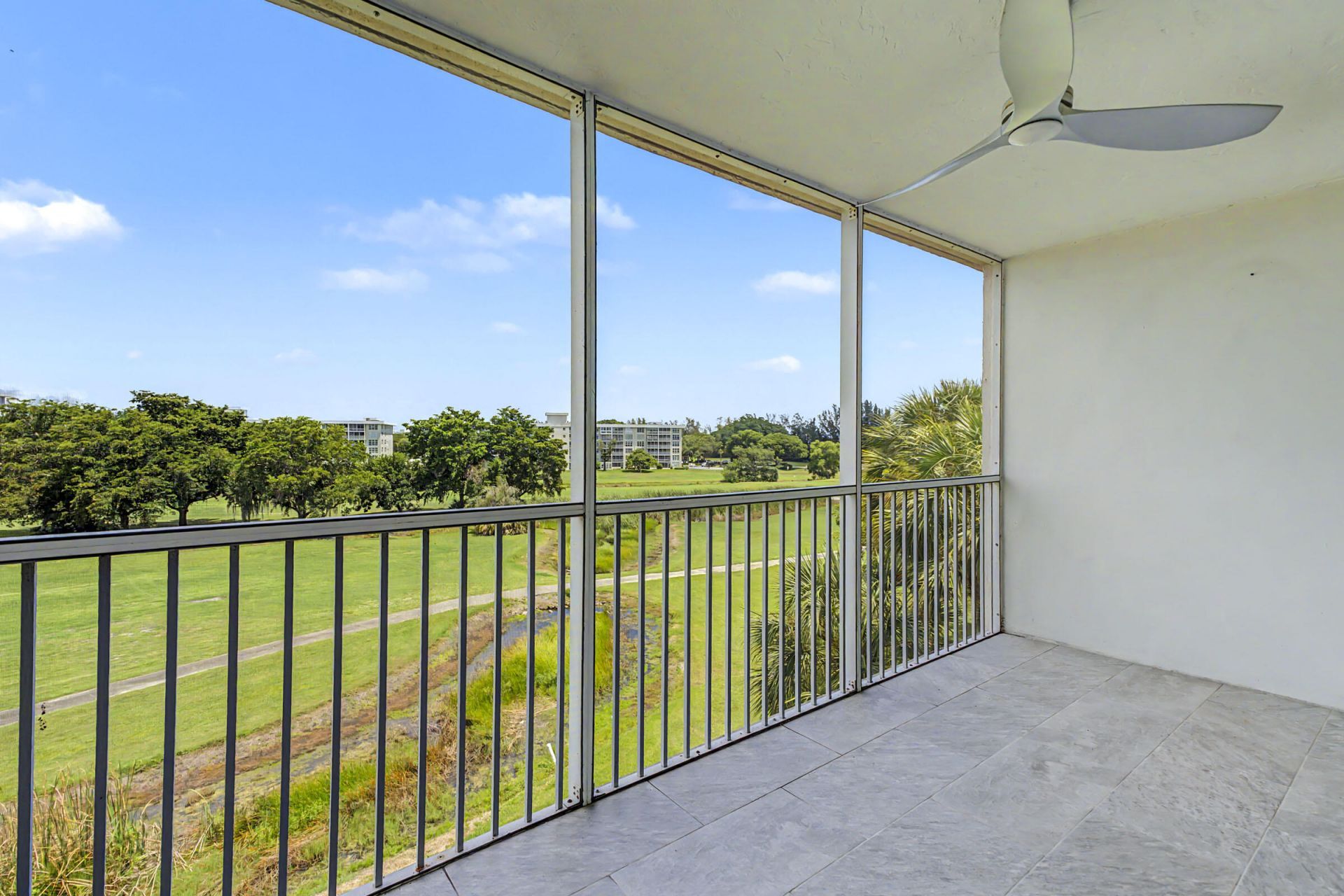 2651 S Palm Aire Drive, Unit 410, Pompano Beach, FL 33069 Photo