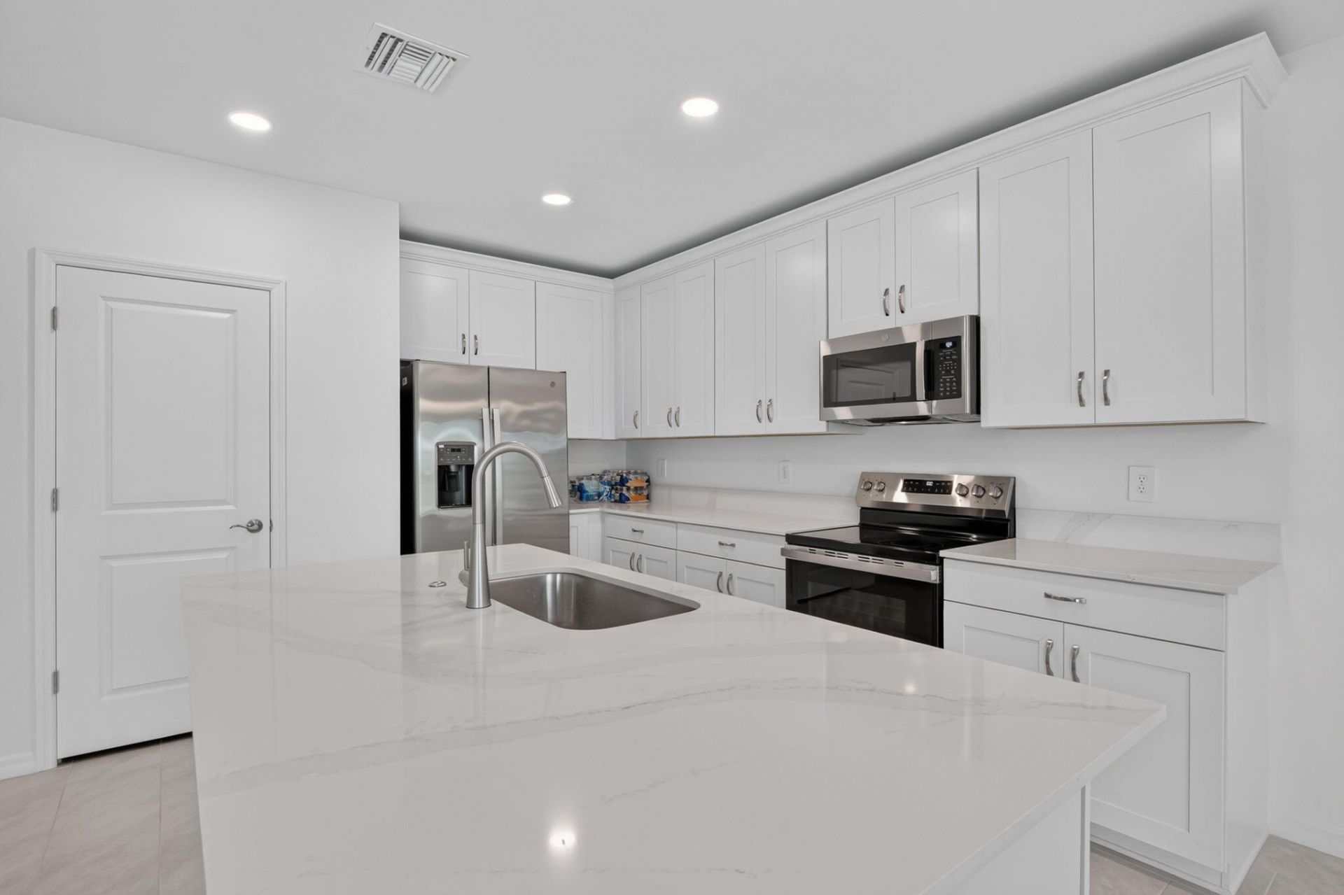 243 Lakeside Breeze Way, Lehigh Acres, FL 33936 Photo