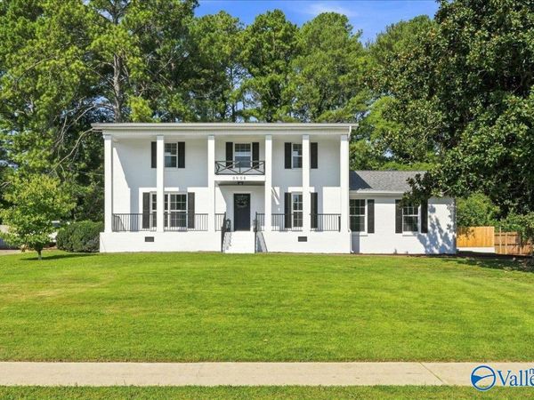 8908 SE Willow Hills Drive, Huntsville, AL 35802