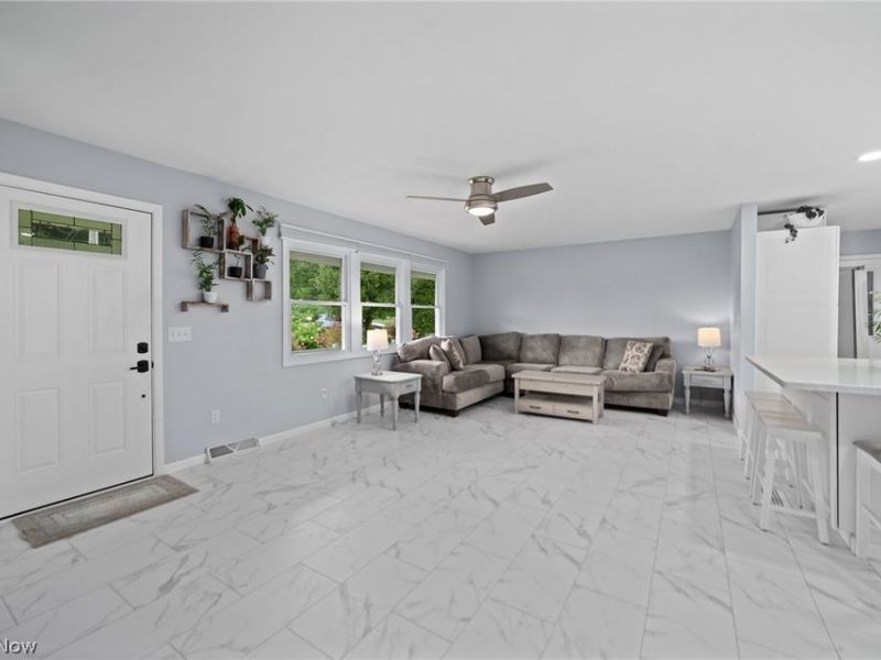 10461 Fort Laurens Road NW, Bolivar, OH 44612 Photo 5