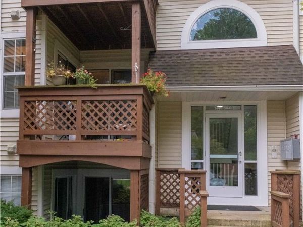 1448 Cedarwood Drive, Unit C1, Westlake, OH 44145