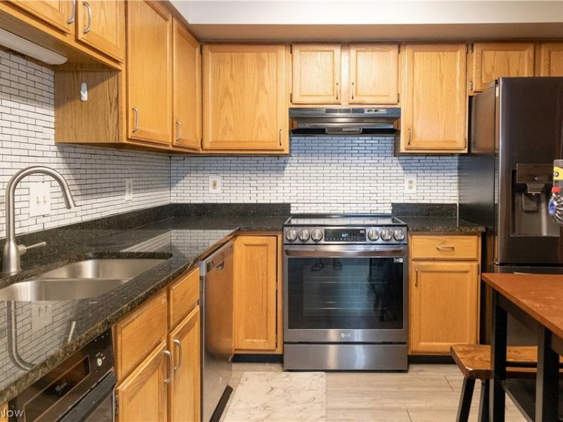 1448 Cedarwood Drive, Unit C1, Westlake, OH 44145 Photo 8