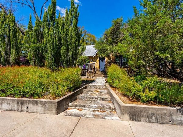 902 Bouldin Ave , Austin, TX 78704